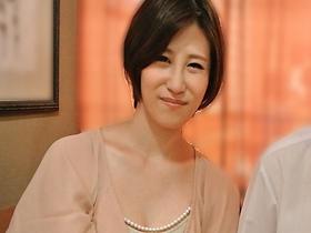 ご無沙汰オバサン人妻が濃厚ベロキス×不倫接吻ナマSEX4時間　サンプル画像13